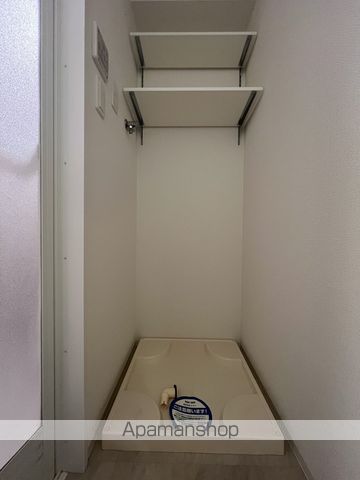 セレニテ堺筋本町プリエの内装写真