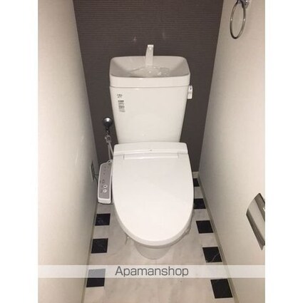 プロミネント岩塚[2LDK/40.28m2]のトイレ