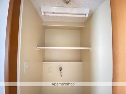 エンスエニョ２１ビル（３Ｆ以上）[1K/28.93m2]の内装2