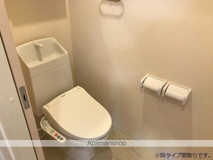 コンフォール　Ｋ[1LDK/43.23m2]のトイレ