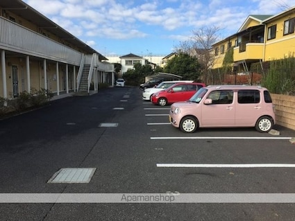 グリーンヒル[1LDK/40.07m2]の駐車場