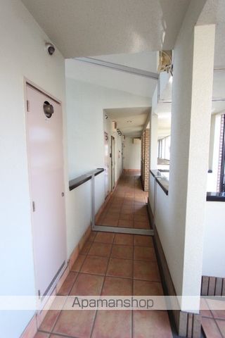 プログレッソ船橋IIの玄関写真