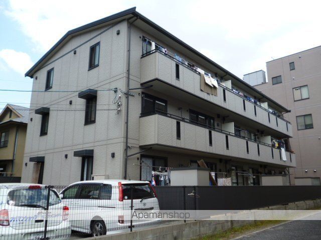 フローラ西山本の外観写真