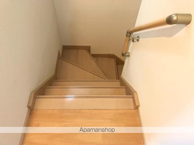 クリスタル・ヤモトの内装写真