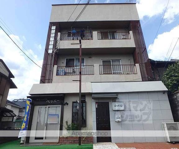 等持院マンションの外観写真