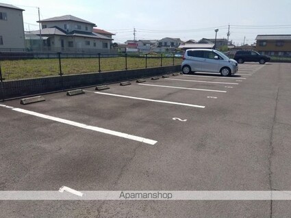 レオパレスハーモニー[1K/21.81m2]の駐車場1