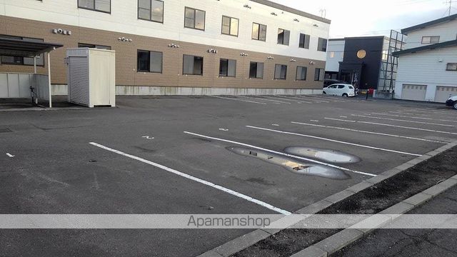 レオパレスさくらの玄関写真
