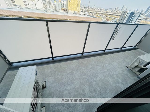 STANDZSHINOSAKAの内装写真
