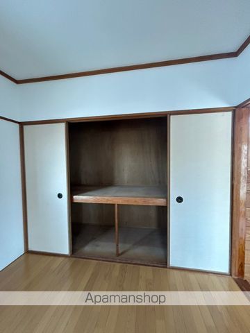 佐土原駅近く貸家の内装写真