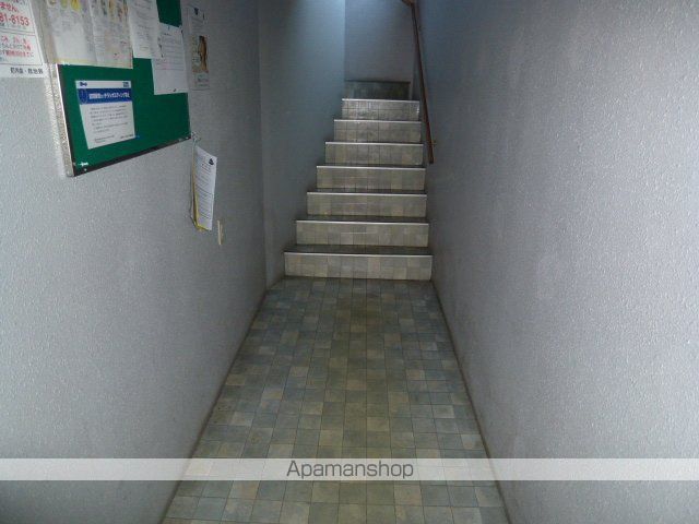 CALIENNTA美園の玄関写真