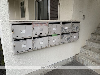 ミヤザキ第１マンション[2LDK/57.76m2]のエントランス