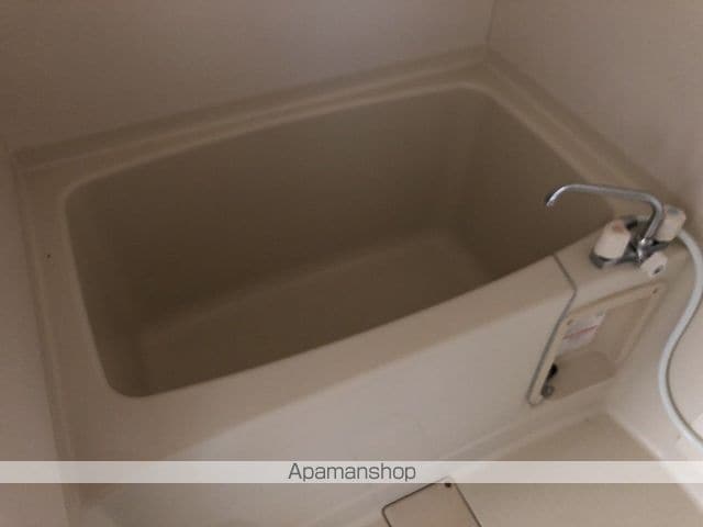 アーマスウェストの内装写真