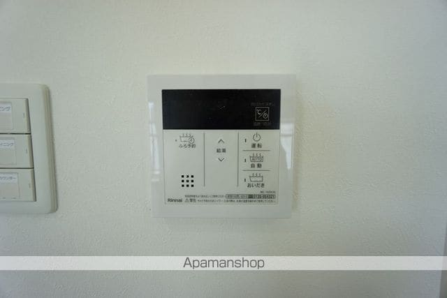 リアレクト白壁の内装写真