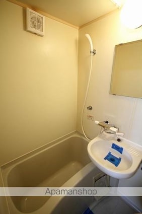 コート三条[1K/19.17m2]のバス