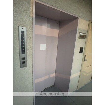 アーデンハウス[2DK/41.52m2]のエントランス