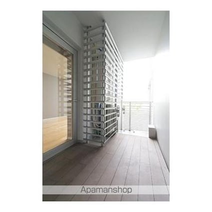 ガーデニエール砧　ＷＥＳＴ[2LDK/80.98m2]のバルコニー