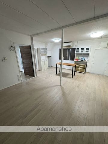 三島市 2階建 築53年の内装写真