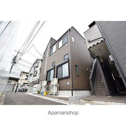 ハーモニーテラス高円寺南IVの玄関写真