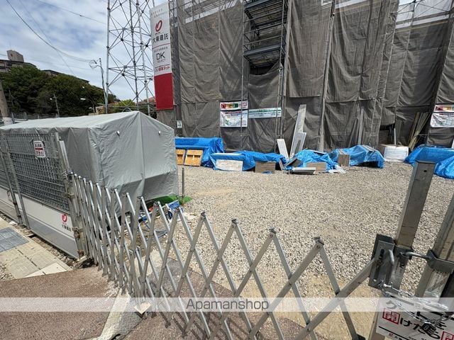 ユニゾン安満 B棟の玄関写真