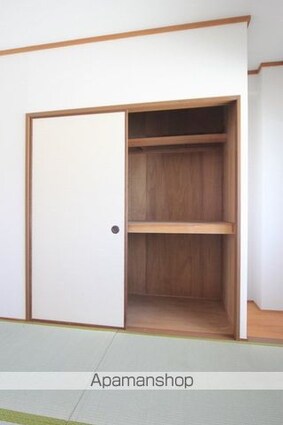 サンセール山越[3LDK/71.28m2]の収納