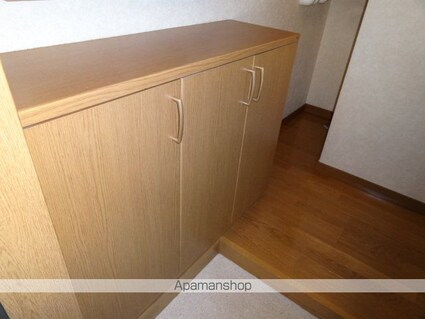 城東小山内住宅[1LDK/56.98m2]の玄関