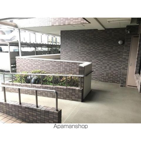 エタニティ・ヒロ・町田の玄関写真