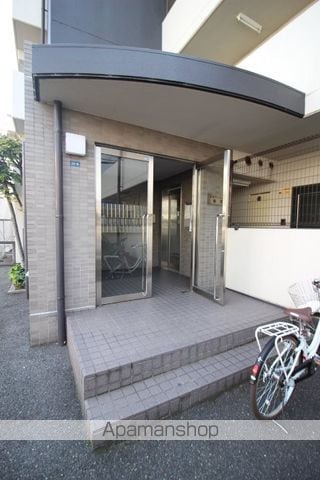 平井マンション奥田の玄関写真