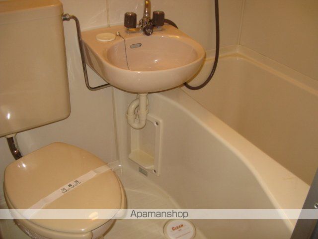 ピースハイツ長堂の内装写真