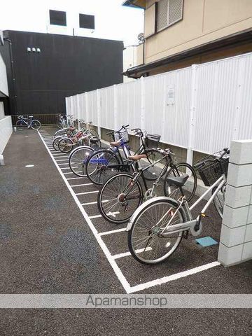 【千葉市花見川区幕張本郷のマンションの写真】