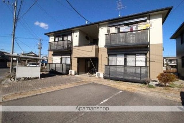 桂和ハイツA棟の外観写真