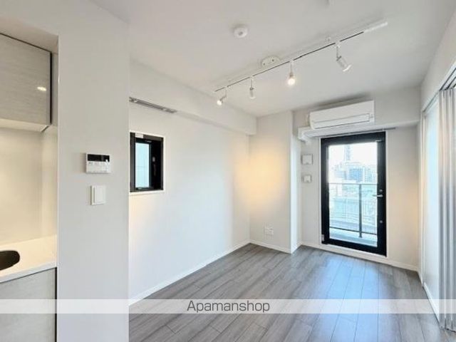 東京都新宿区四谷三栄町[1LDK/30.16m2]のリビング・居間1