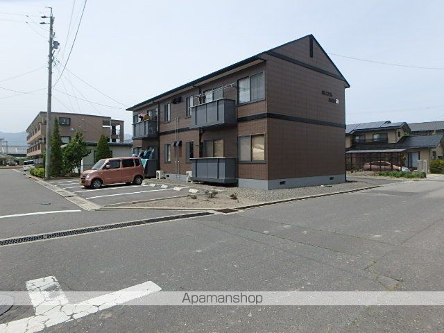 ミレニアム松崎の外観写真