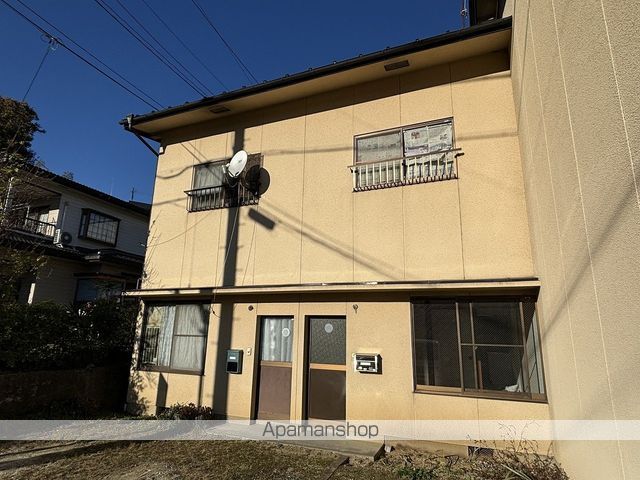 楯アパートの外観写真