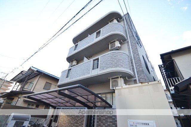 滝本ビルの外観写真