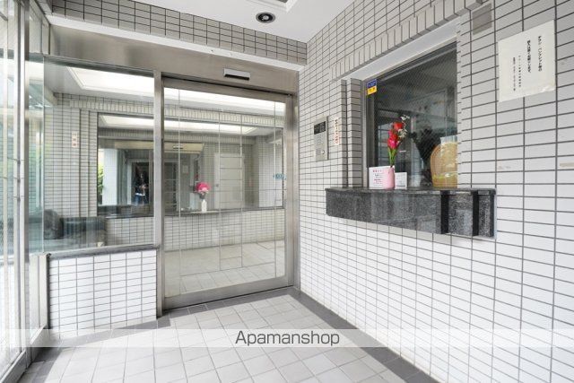 ワコーレ多摩川の玄関写真
