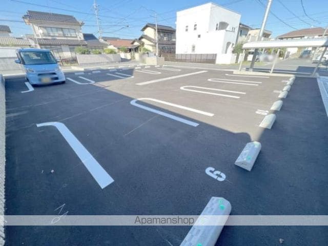 ラフィーネ・ヴィシンのその他写真