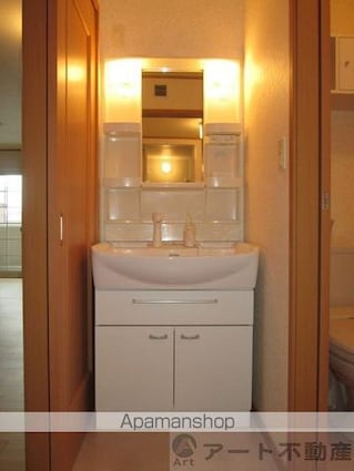 プリムローズⅡ　Ｂ[1LDK/46.49m2]の洗面所