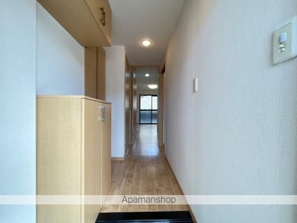 フォレストヴィラ[1LDK/36m2]の玄関