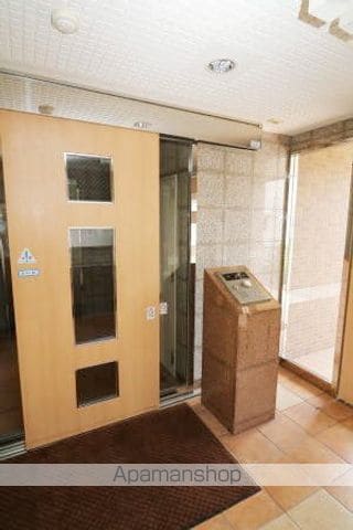 サン・プラシードの玄関写真