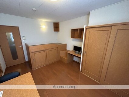 レオパレス四郎丸Ⅱ[1K/23.61m2]のリビング・居間2