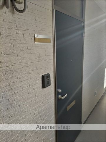 コスモスの玄関写真