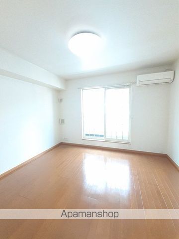 アストラルの内装写真