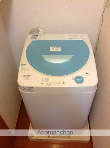 レオパレスラ フォレスタの内装写真