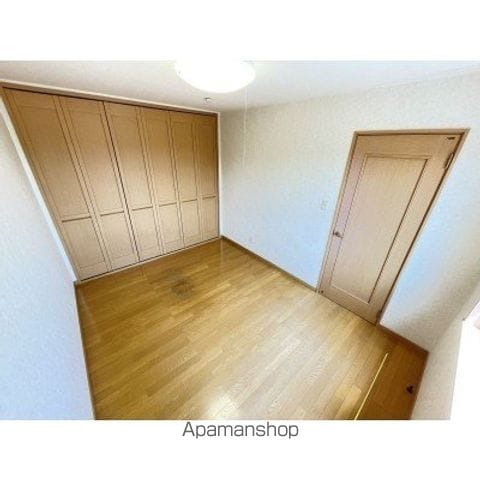 函館市 2階建 築30年の内装写真