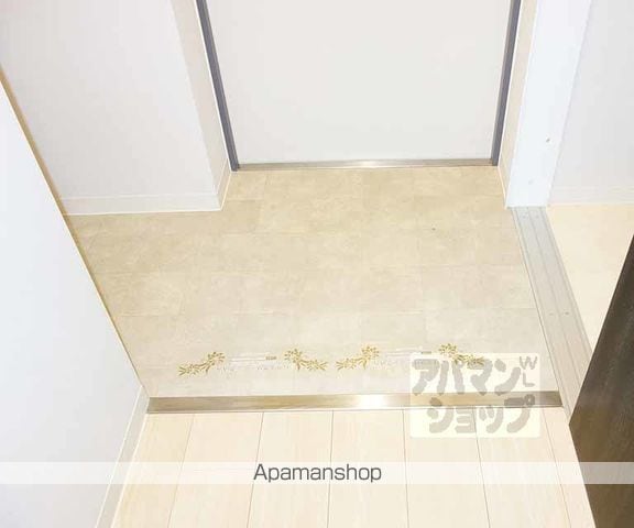 RAN-NIJOの内装写真