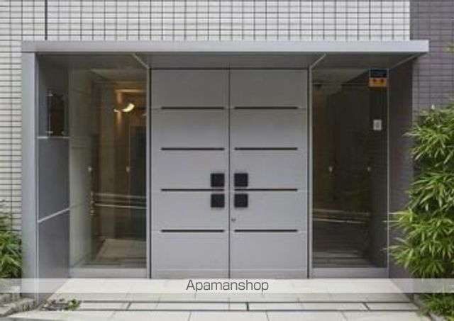 KDXレジデンス早稲田鶴巻の玄関写真