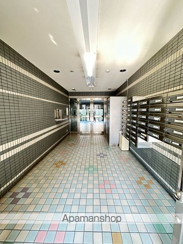 ルミエールコート住吉の玄関写真
