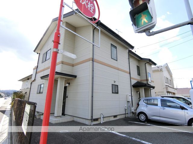 ツインズ中宿の外観写真