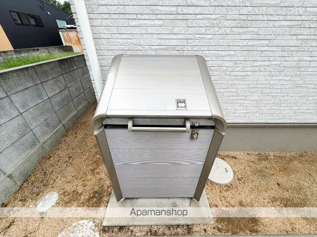 中島一戸建 Aの外観写真