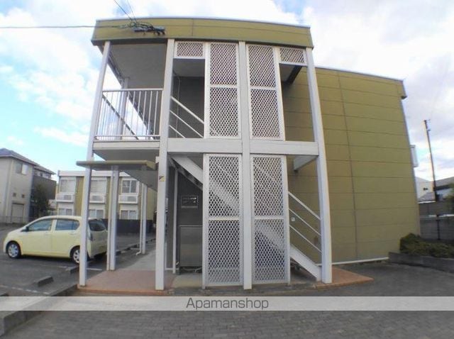レオパレスBIG STONEの外観写真